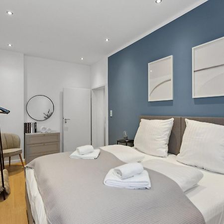 Shiny Homes - Elegant City Apartments Билефелд Екстериор снимка